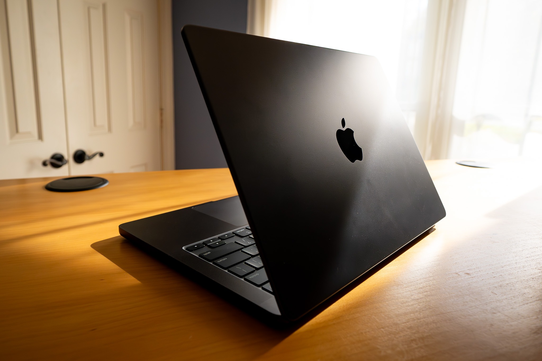 MacBook Air M3 Versus MacBook Pro M3 Which Makes More Practical Sense